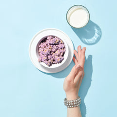 Happy Munch Blueberry Bliss Yogurt Cluster with milk